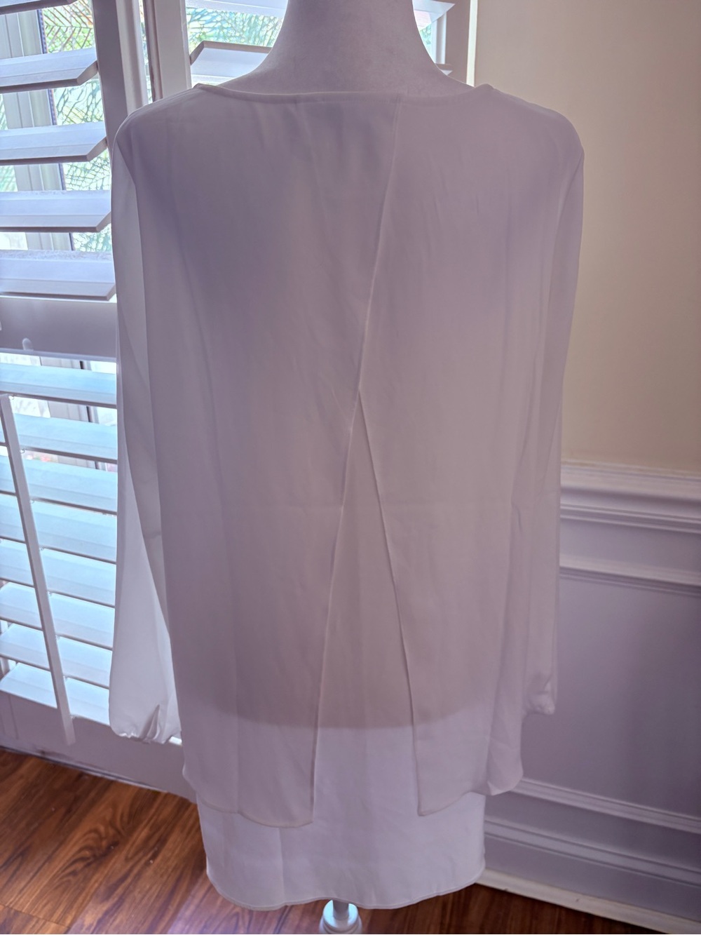 White House Black Market Layered Sheer Blouse in White - Picture 4 of 5